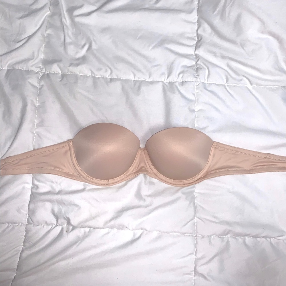 Victoria’s Secret strapless push-up bra